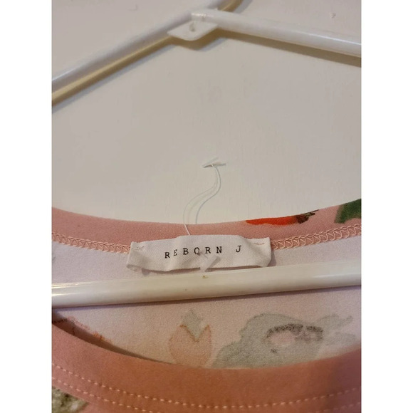 Reborn J Women's Top Size Small Floral Print Stripped Sleeves Raglan Style - Picture 3 of 5